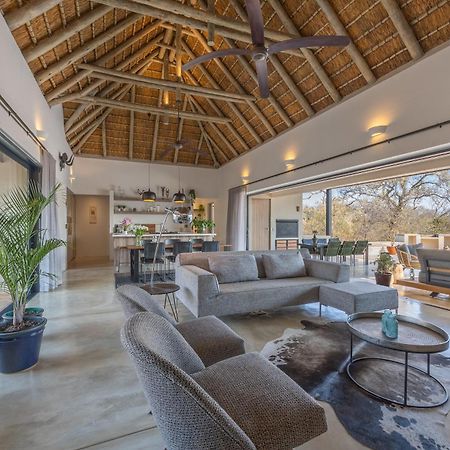 Villa Lanterfant - Luxury Stay In Nature - Solar Powered Hoedspruit Exterior photo