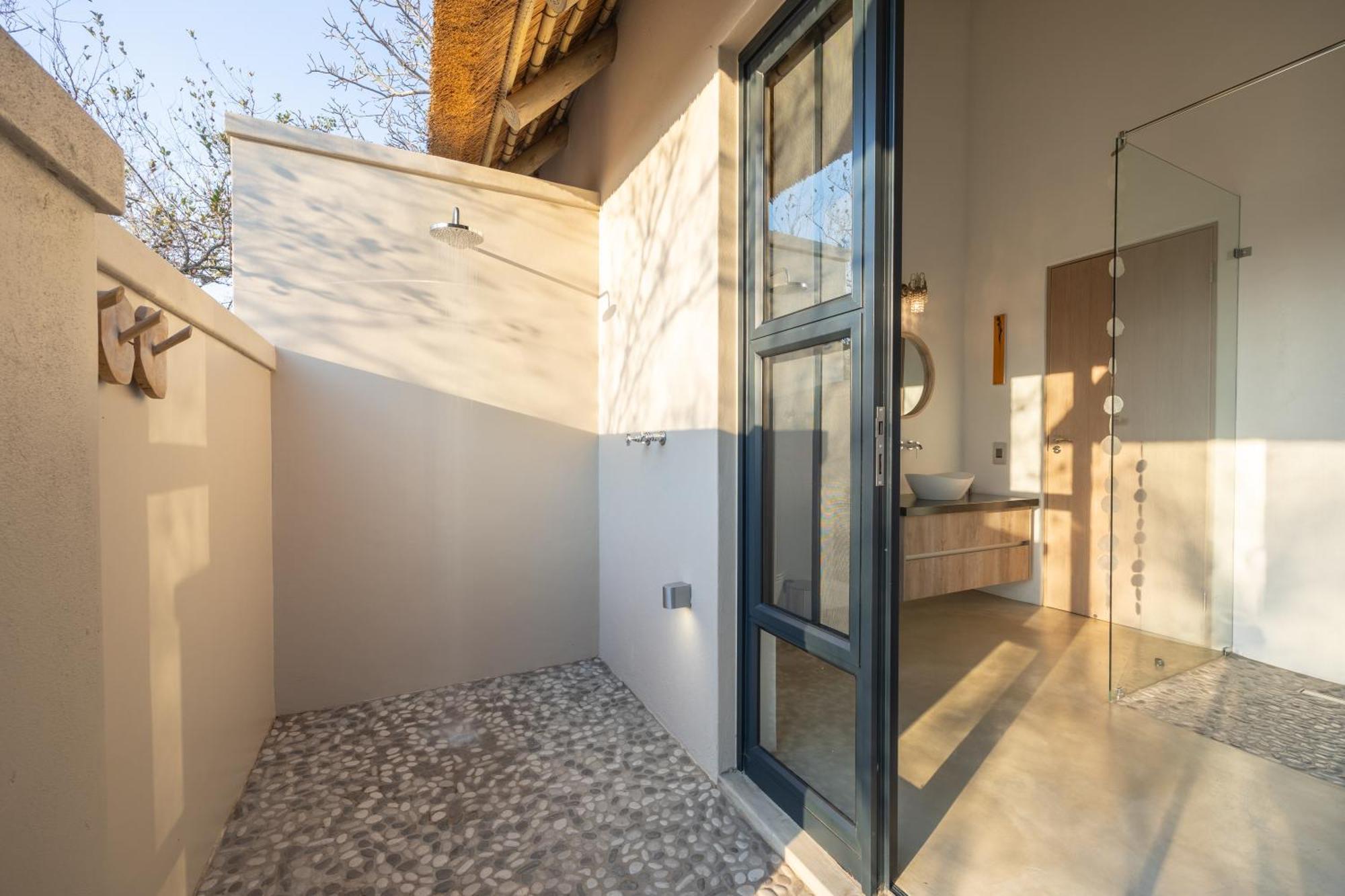 Villa Lanterfant - Luxury Stay In Nature - Solar Powered Hoedspruit Exterior photo